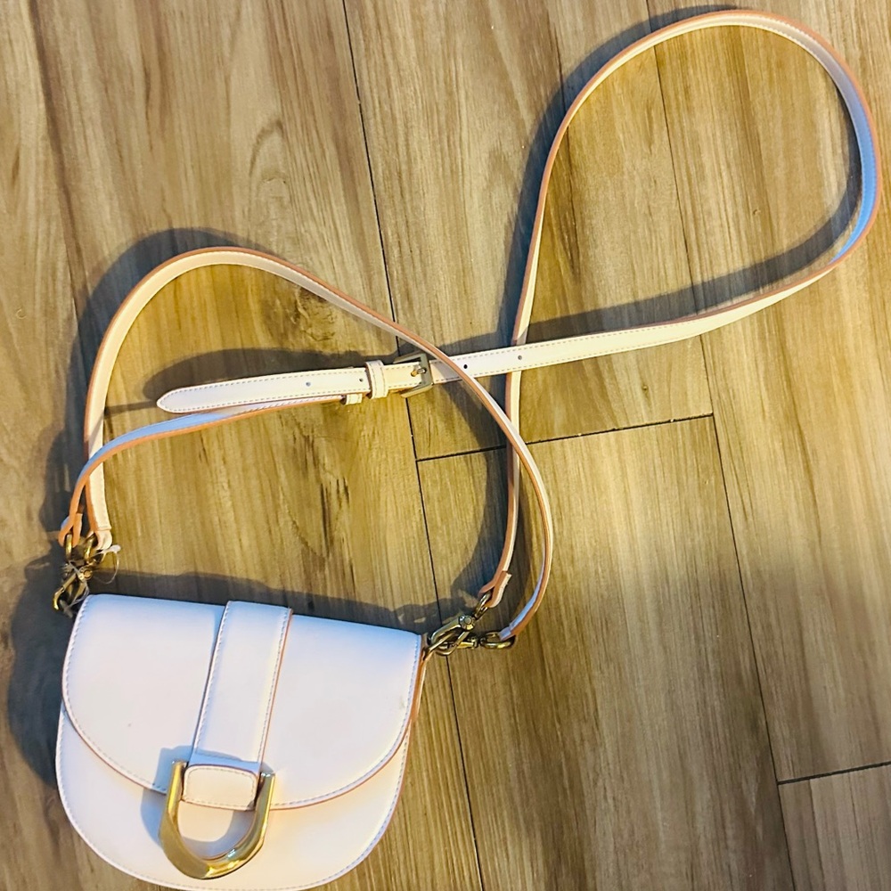 Charles & Keith mini gabine saddle bag - Picture 4 of 7